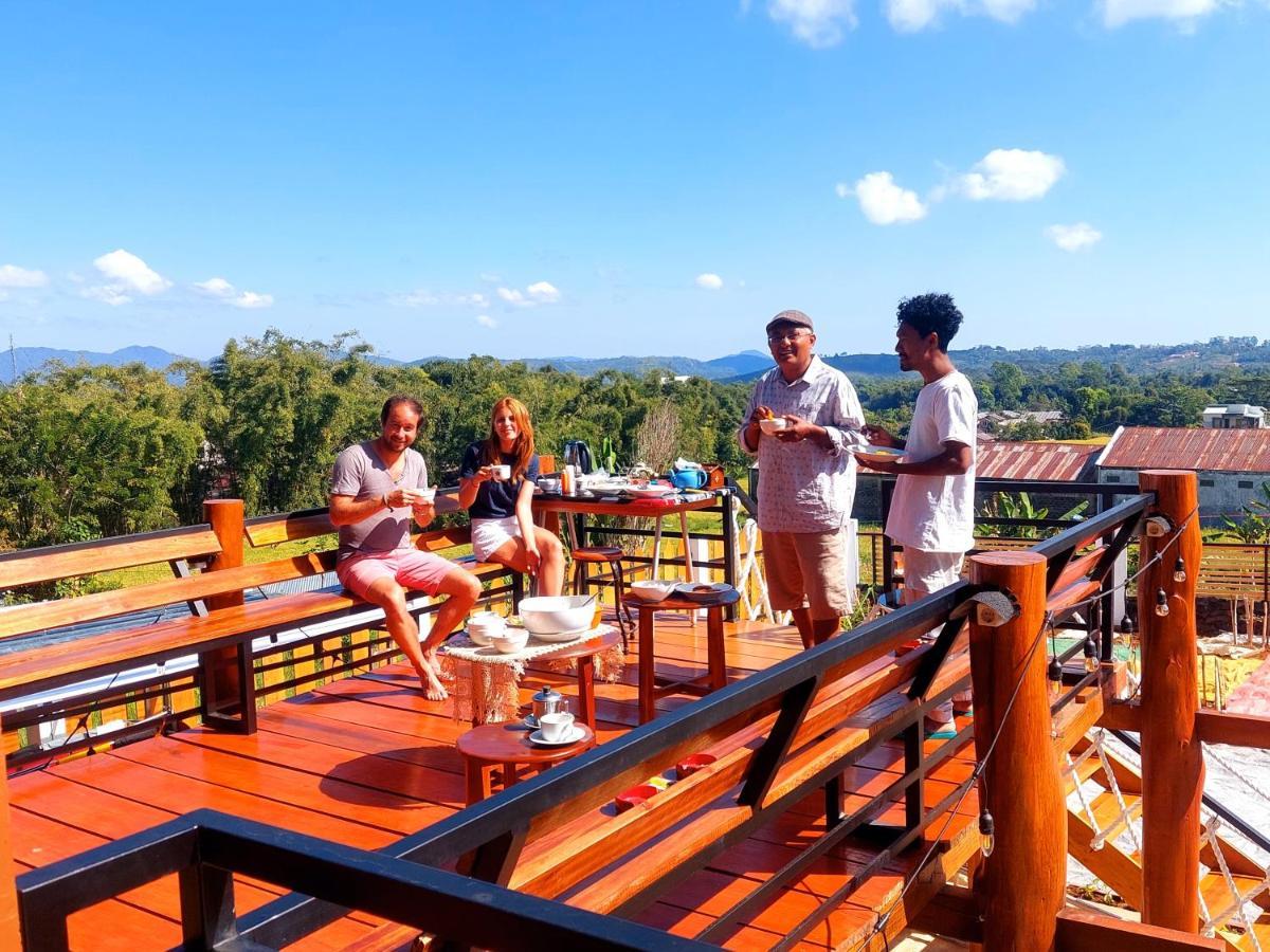 Kopa Hilltop - Family Guest Home Ruteng Exterior foto