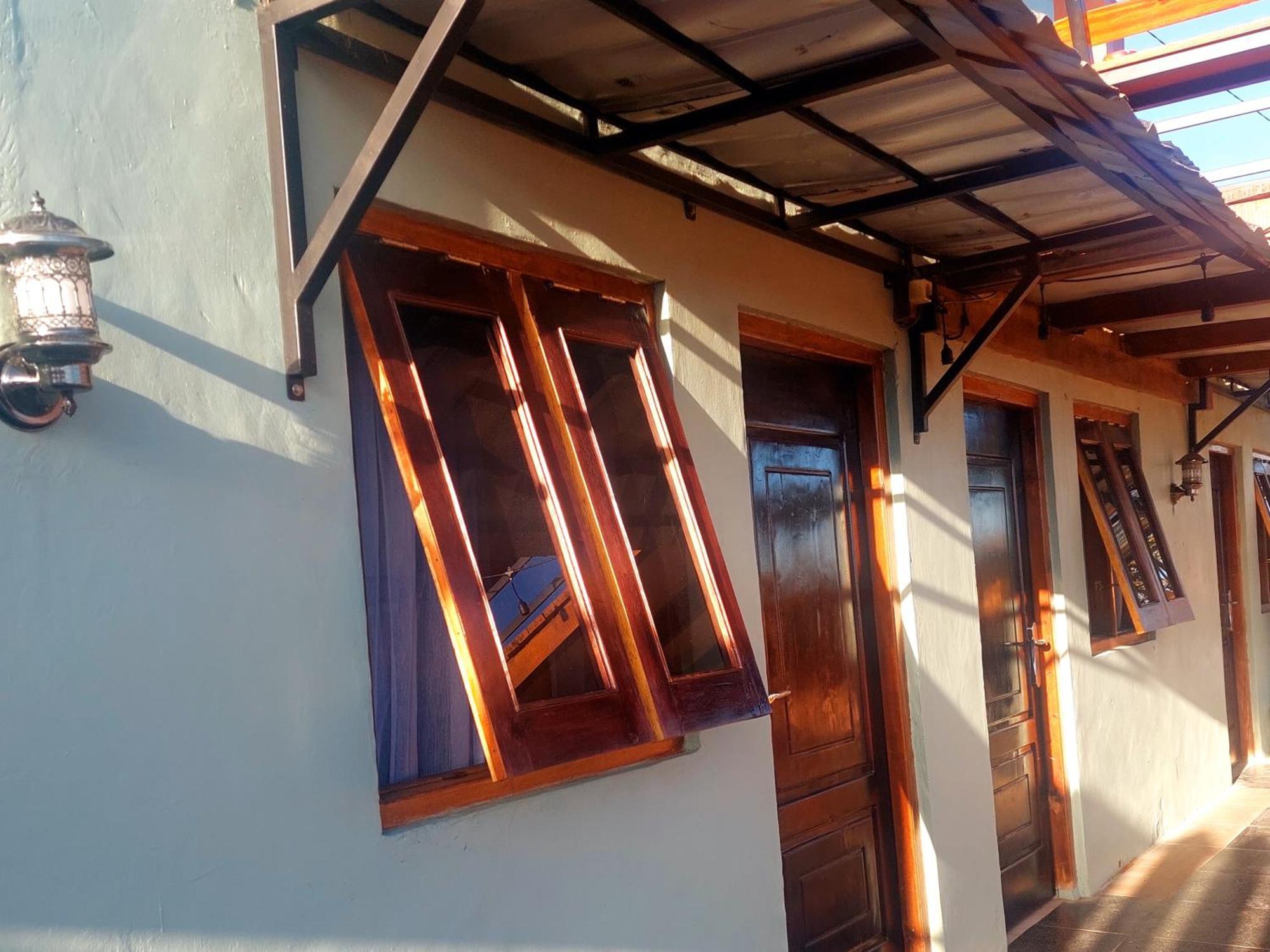 Kopa Hilltop - Family Guest Home Ruteng Zimmer foto